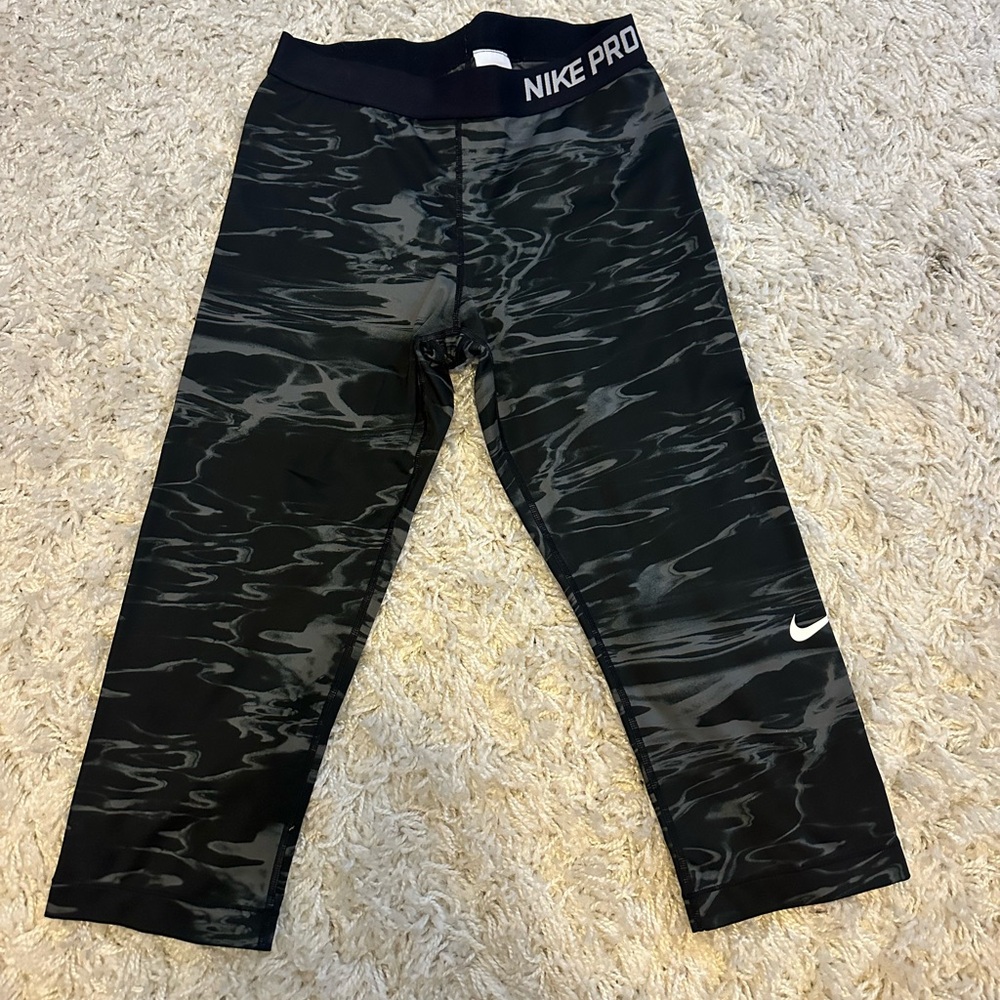 Nike Leggings 8 Pair Bundle!! Medium - image 3